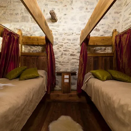 Castello Di Zumelle Guest house *