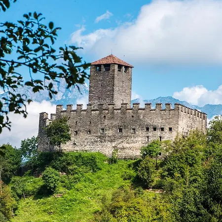Guest house Castello Di Zumelle Mel
