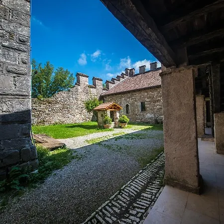 Guest house Castello Di Zumelle 3*